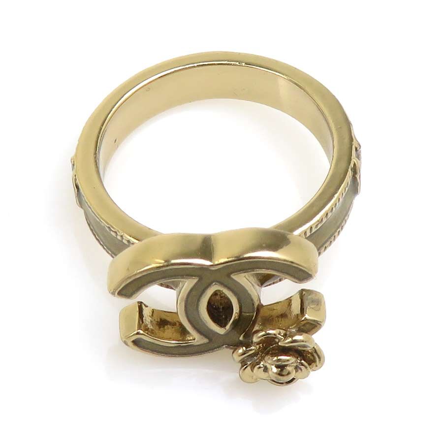 Chanel Ring CC Logo Camellia — view 5
