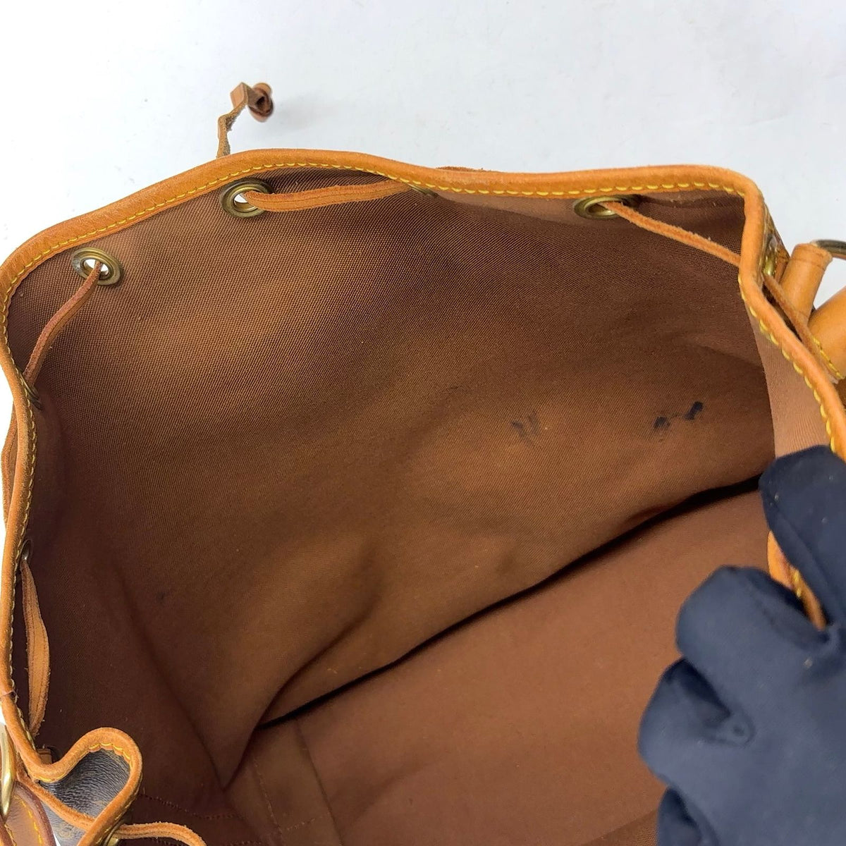 Louis Vuitton Noe Monogram Leather Brown Shoulder Bag Gold — view 5