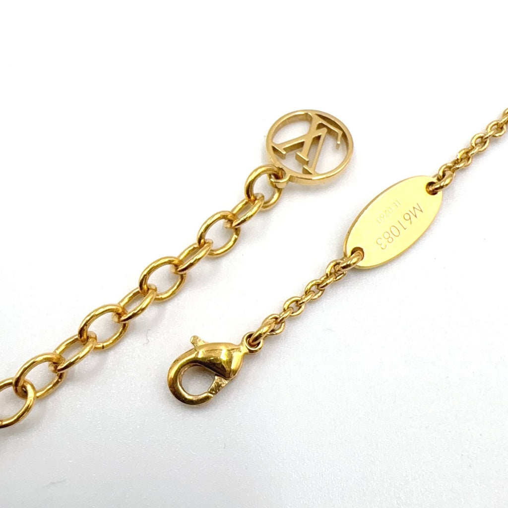 Louis Vuitton Essential V Metal Gold Necklace — view 8
