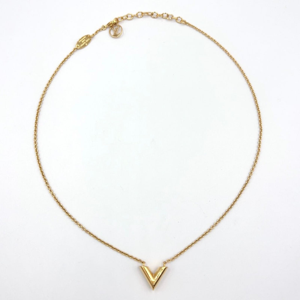 Louis Vuitton Essential V Metal Gold Necklace — view 3