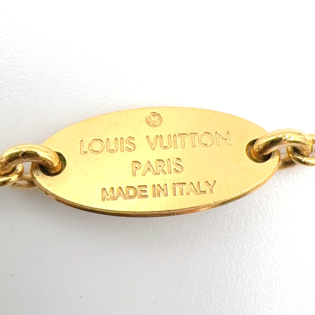 Louis Vuitton Essential V Metal Gold Necklace — view 4