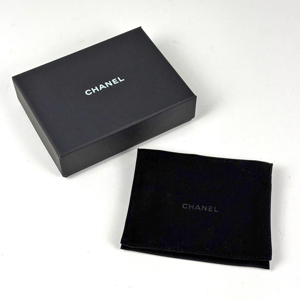 Chanel Trifold Wallet CC Logo Quilted Caviar Leather Black — view 8