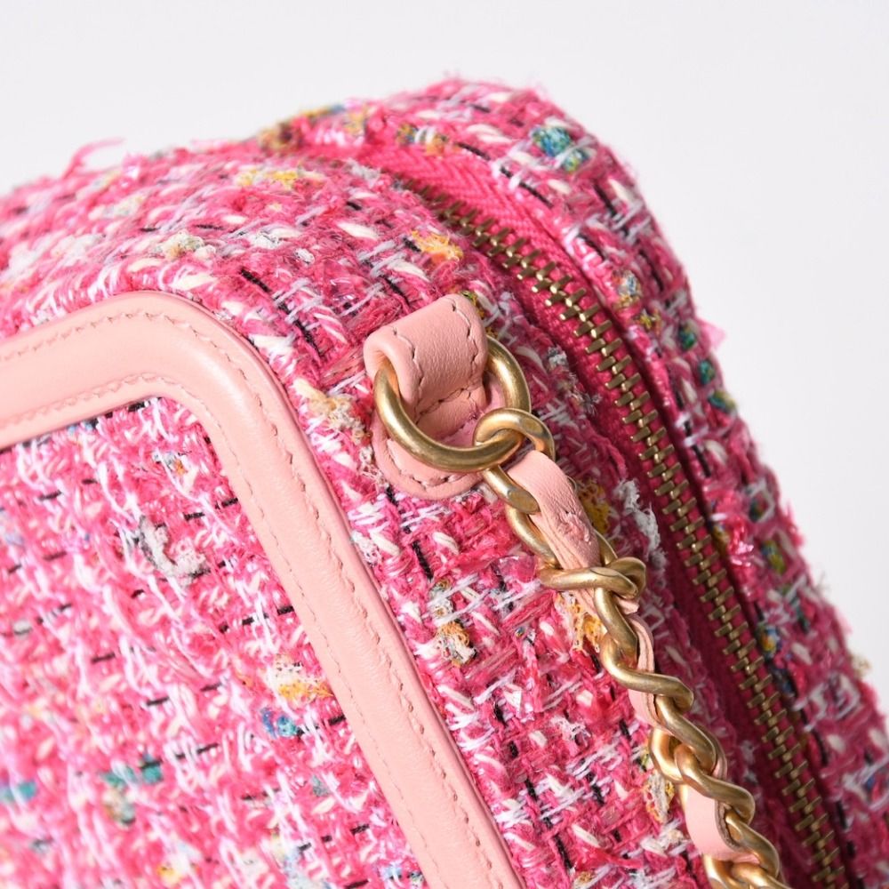 Chanel CC Filigree Small Vanity Shoulder Bag Tweed Pink Matte Gold — view 6