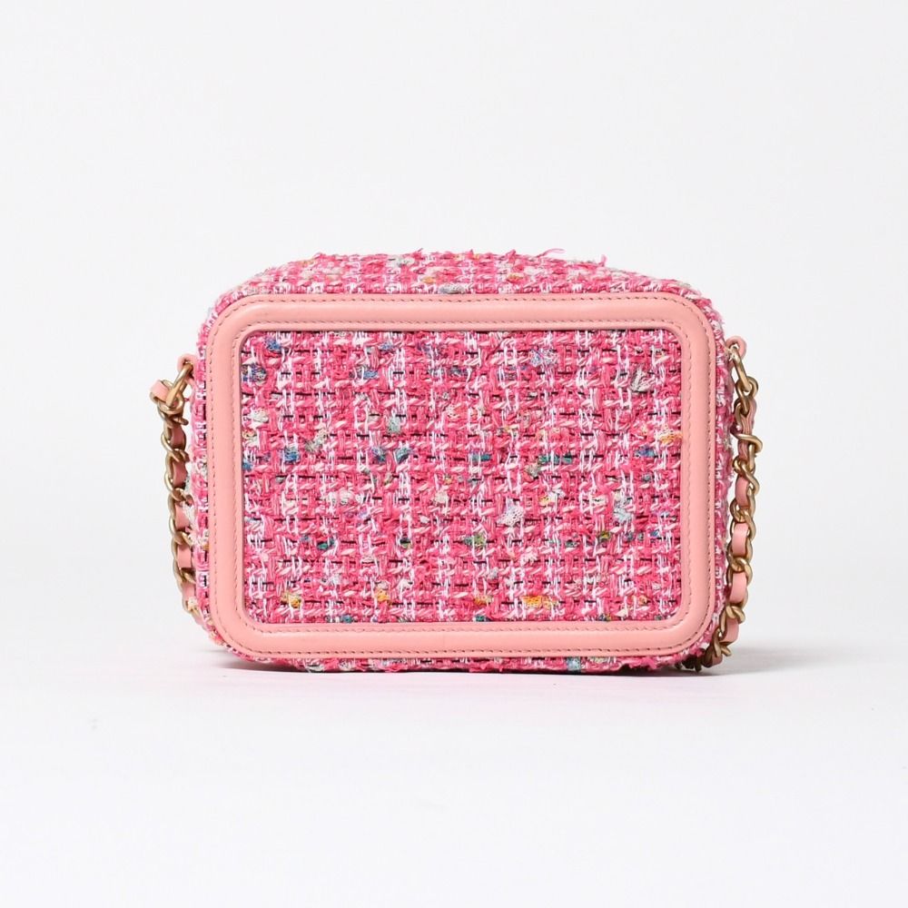 Chanel CC Filigree Small Vanity Shoulder Bag Tweed Pink Matte Gold — view 3