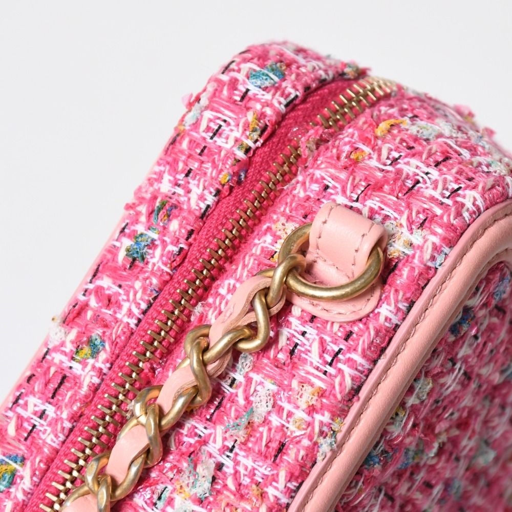 Chanel CC Filigree Small Vanity Shoulder Bag Tweed Pink Matte Gold — view 5