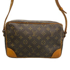 Louis Vuitton Shoulder Bag Monogram Trocadero 27 — view 3