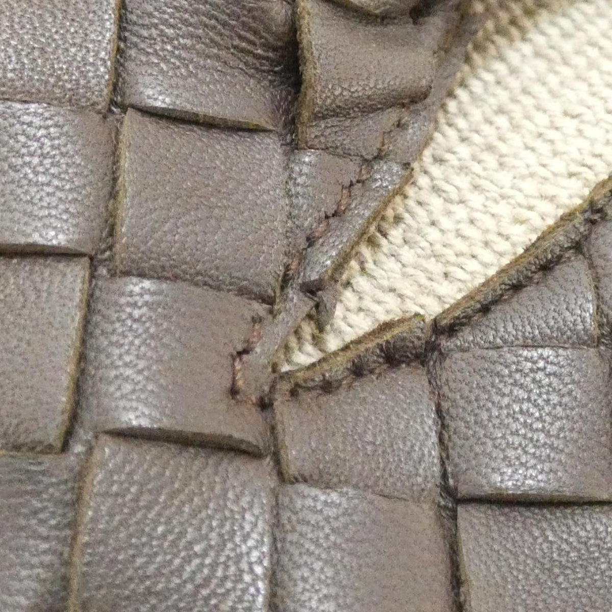 Bottega Veneta Vintage Shoulder Bag — view 4