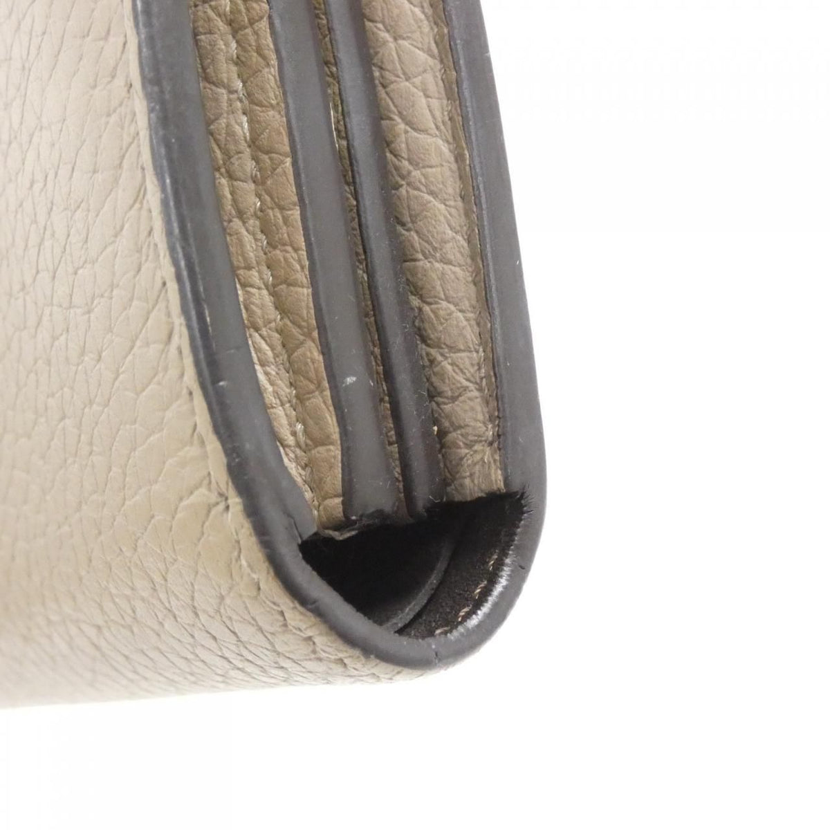 Louis Vuitton Taurillon Portefeuille Comet Wallet — view 5