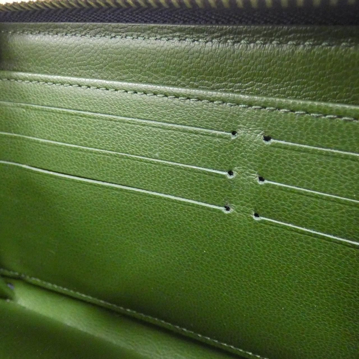 Louis Vuitton Zippy Wallet — view 6