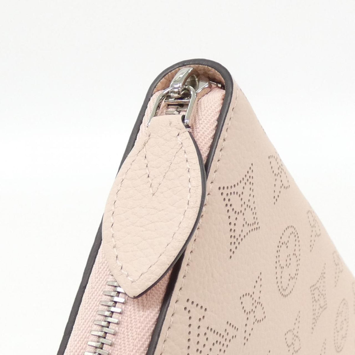 Louis Vuitton Mahina Zippy Wallet — view 3
