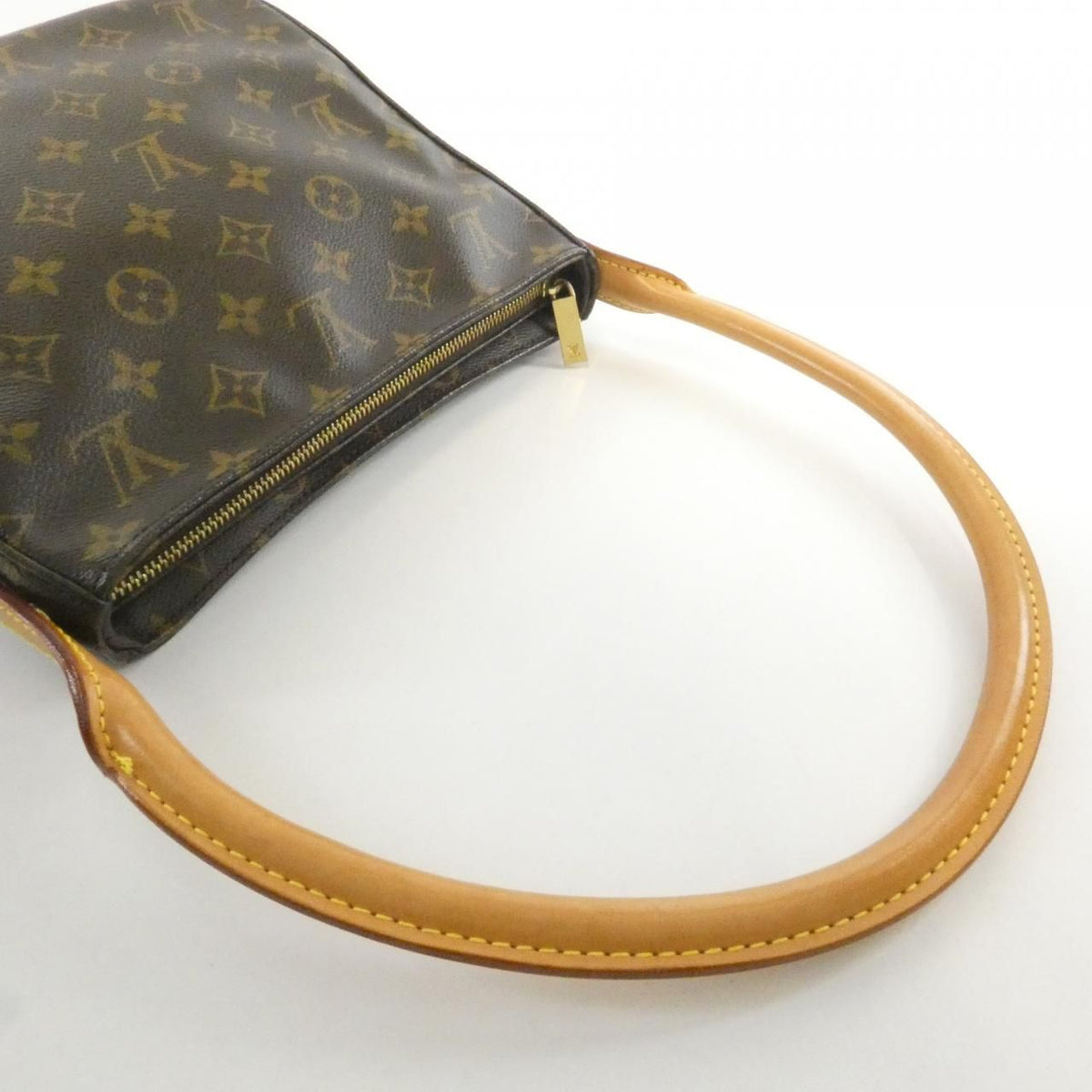 Louis Vuitton Monogram Looping MM Shoulder Bag — view 3