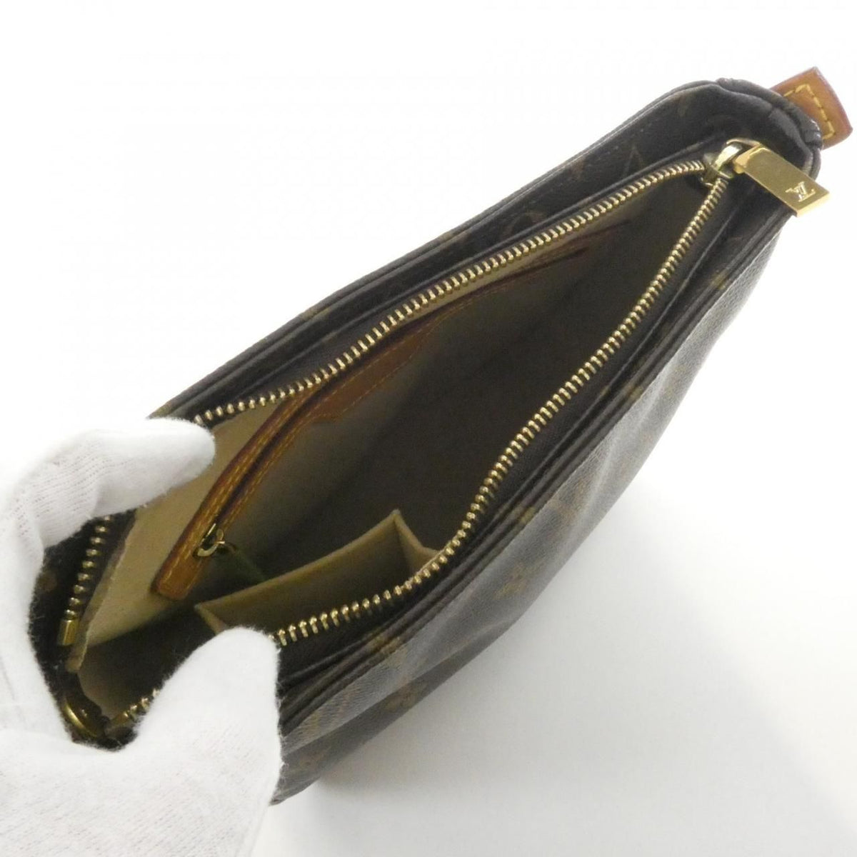 Louis Vuitton Monogram Looping MM Shoulder Bag — view 6
