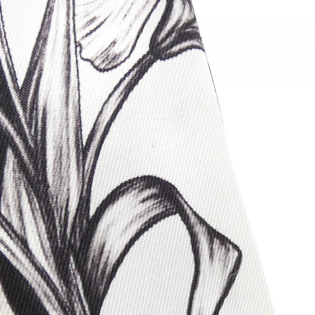 Louis Vuitton Bandeau BB Blooming Scarf — view 4
