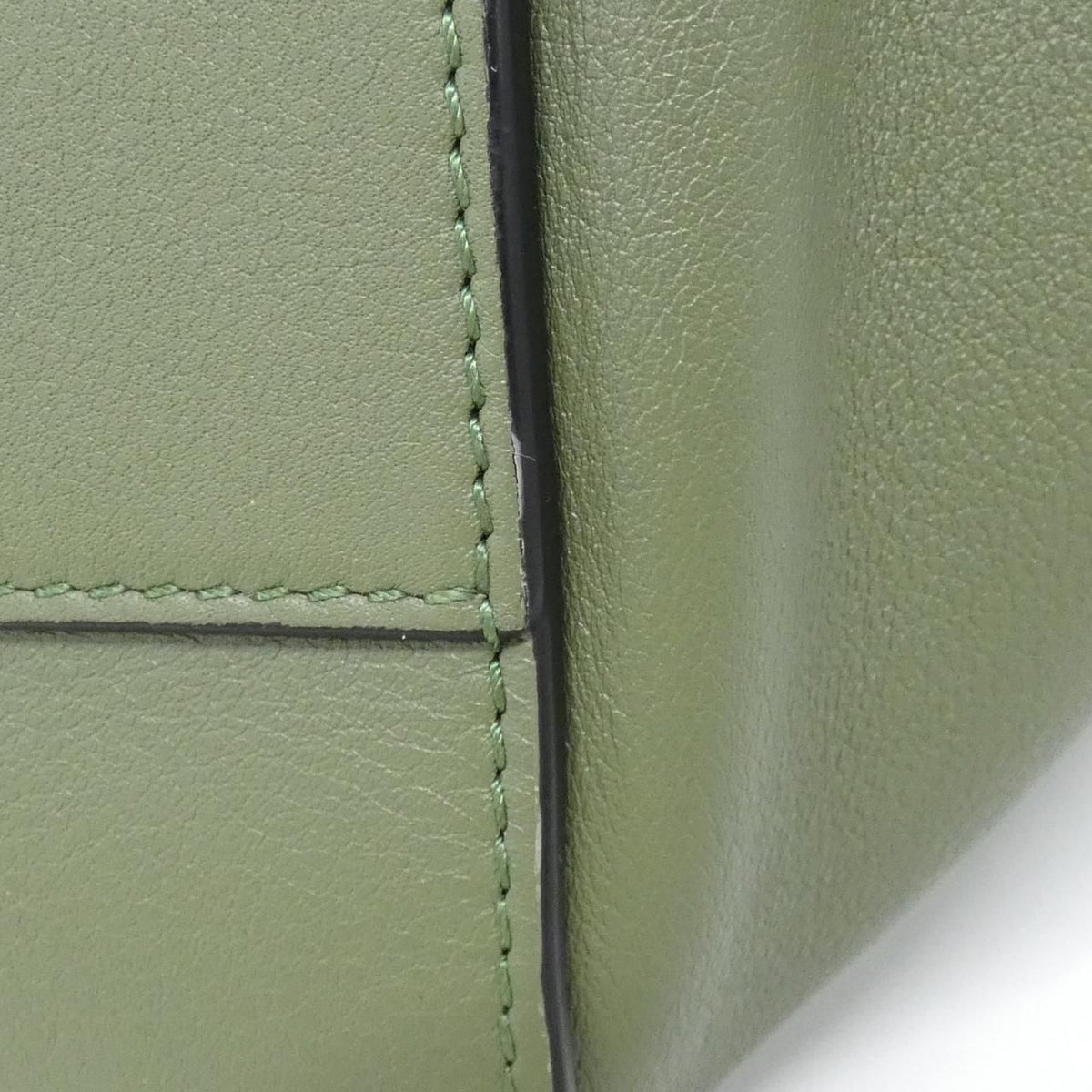 Loewe Hammock Small 387 30 Shoulder Bag — view 3