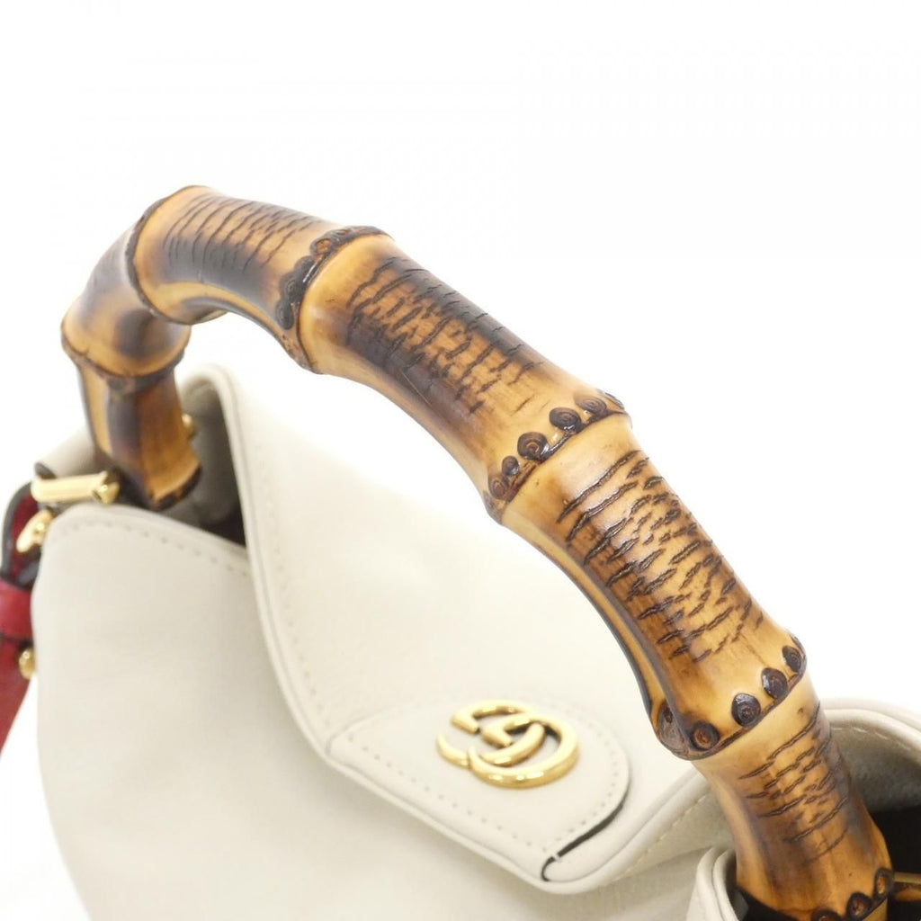 Gucci Diana Bag — view 6