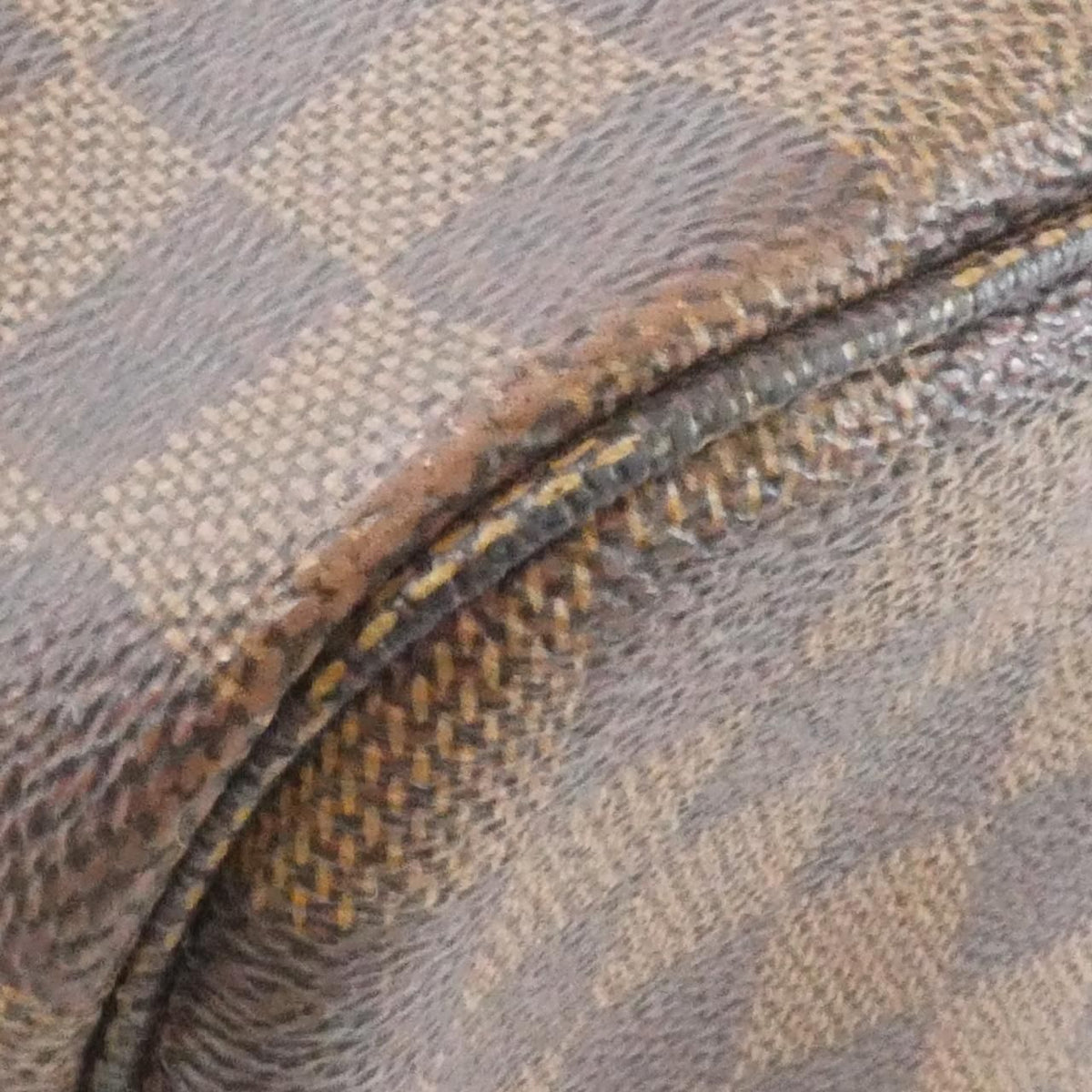 Louis Vuitton Damier Neverfull MM Bag — view 2