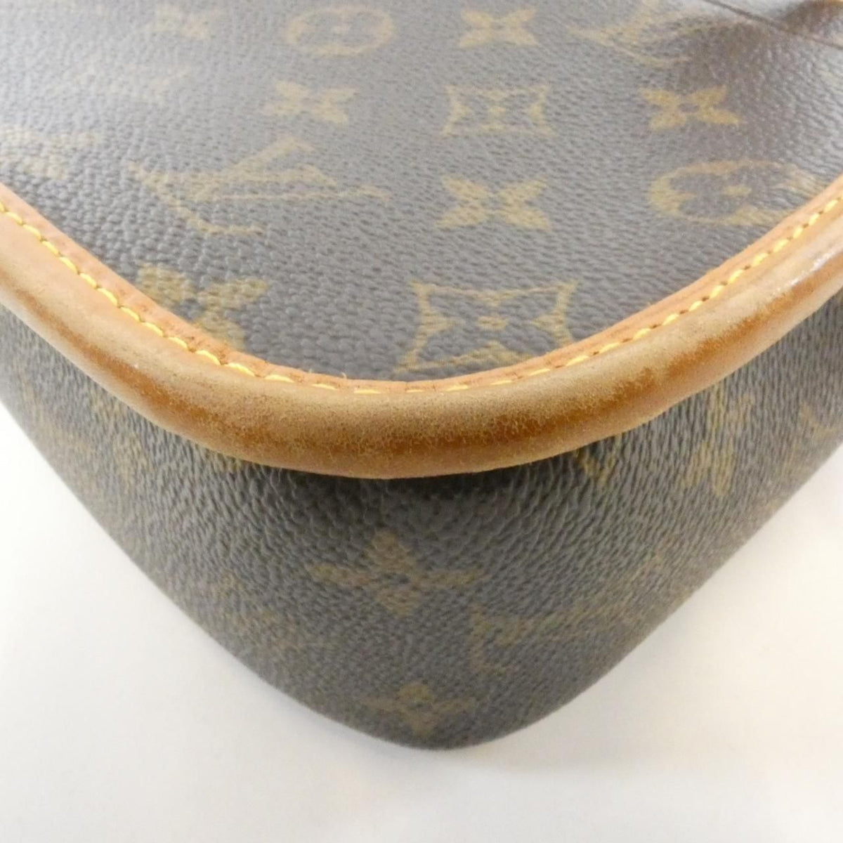 Louis Vuitton Monogram Solonge Shoulder Bag — view 3