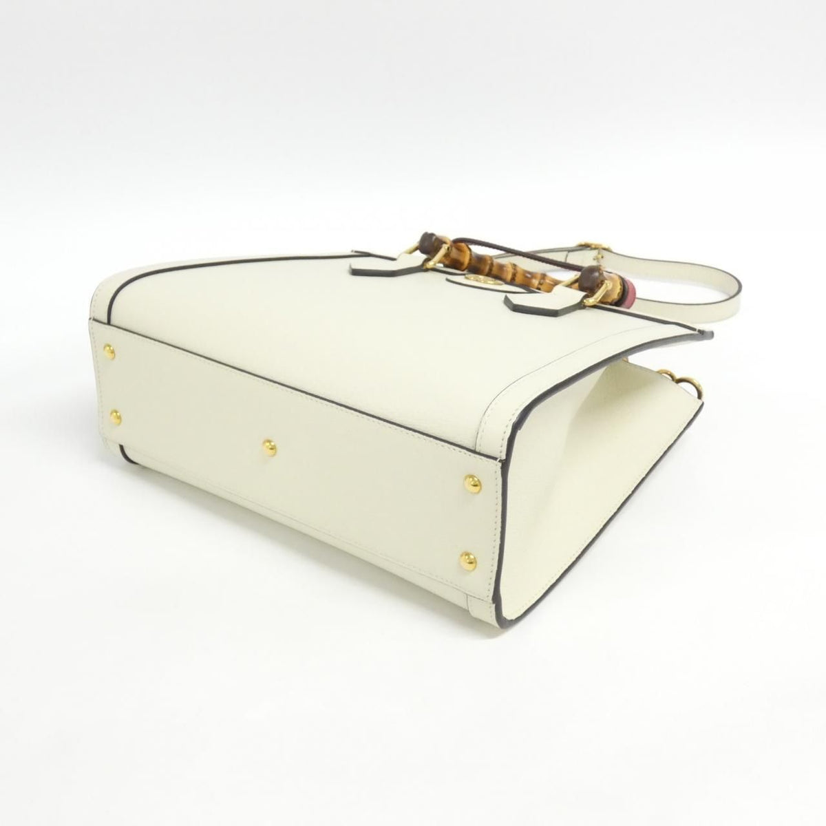 Gucci Diana Bag Handbag White — view 3