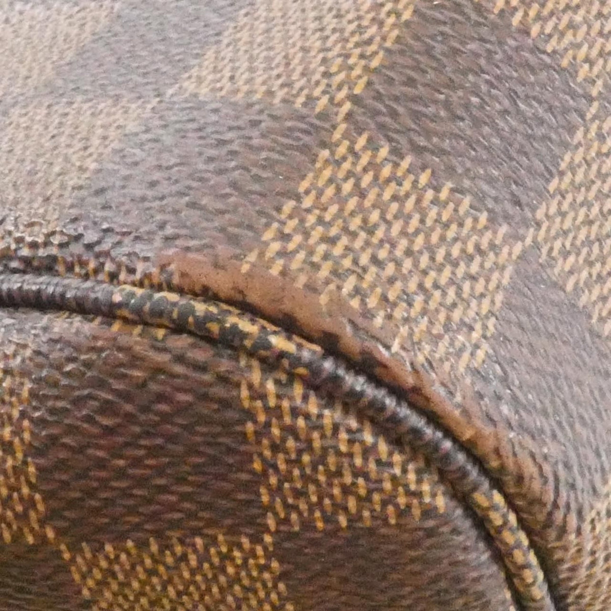 Louis Vuitton Damier Neverfull MM Bag — view 2