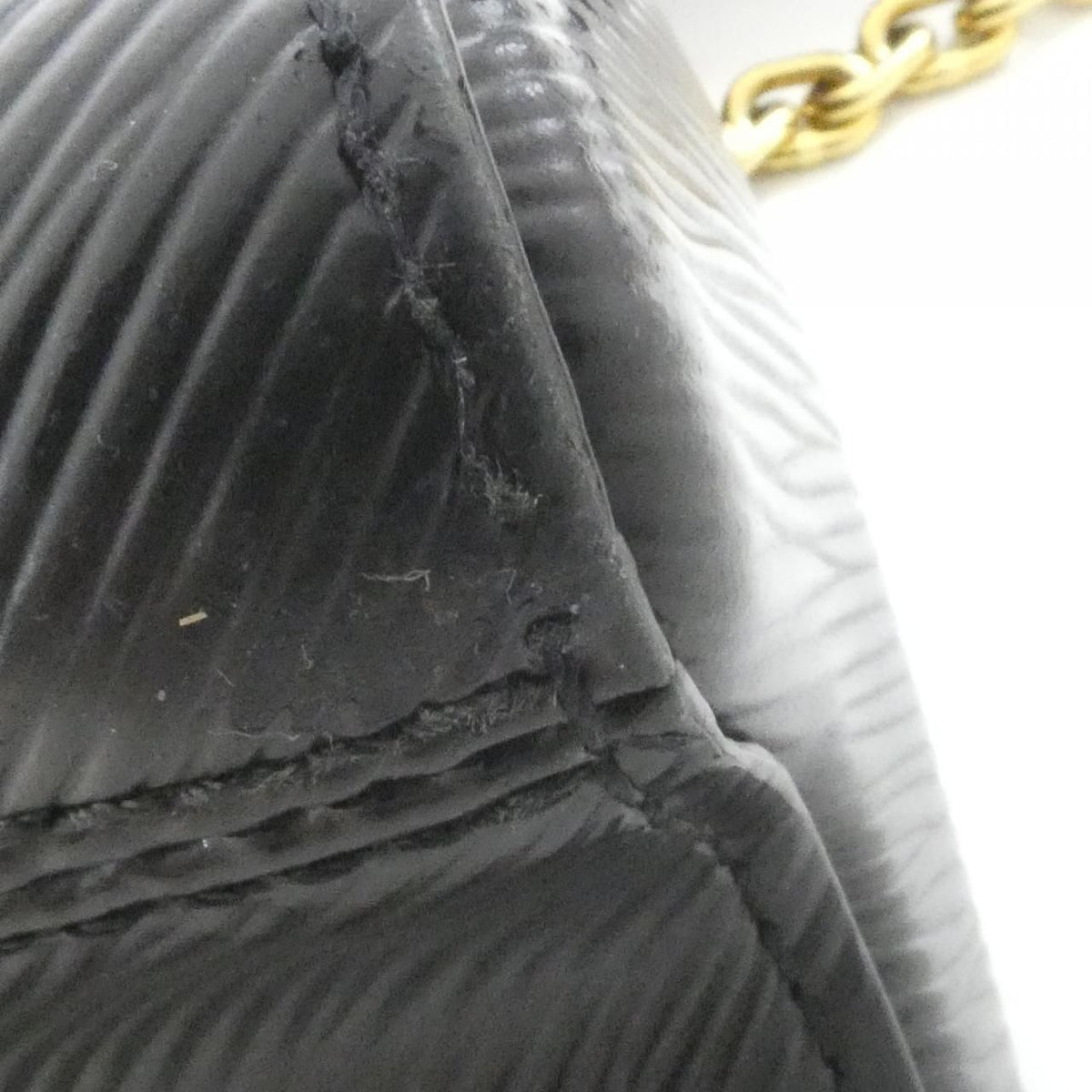 Louis Vuitton Epi Twist PM Shoulder Bag — view 6