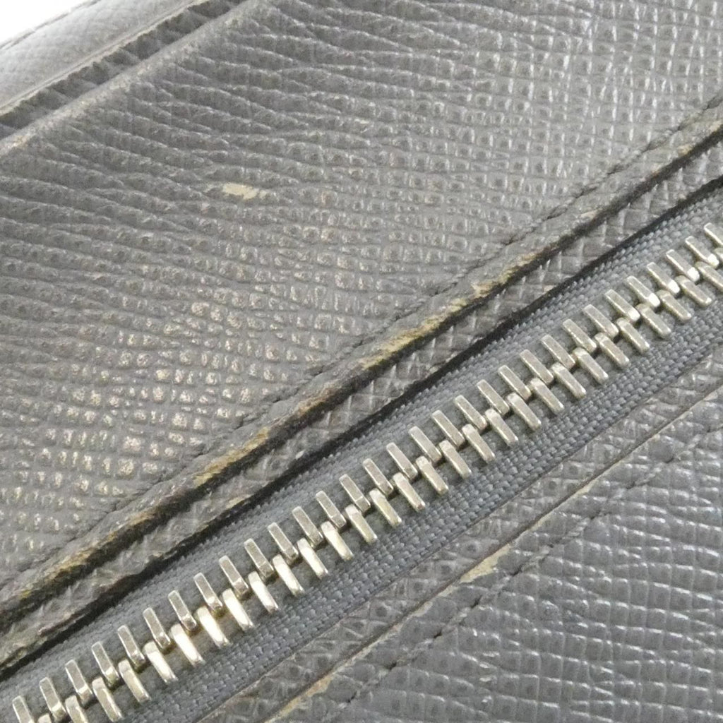 Louis Vuitton Taiga Neo Pavel Second Bag — view 4