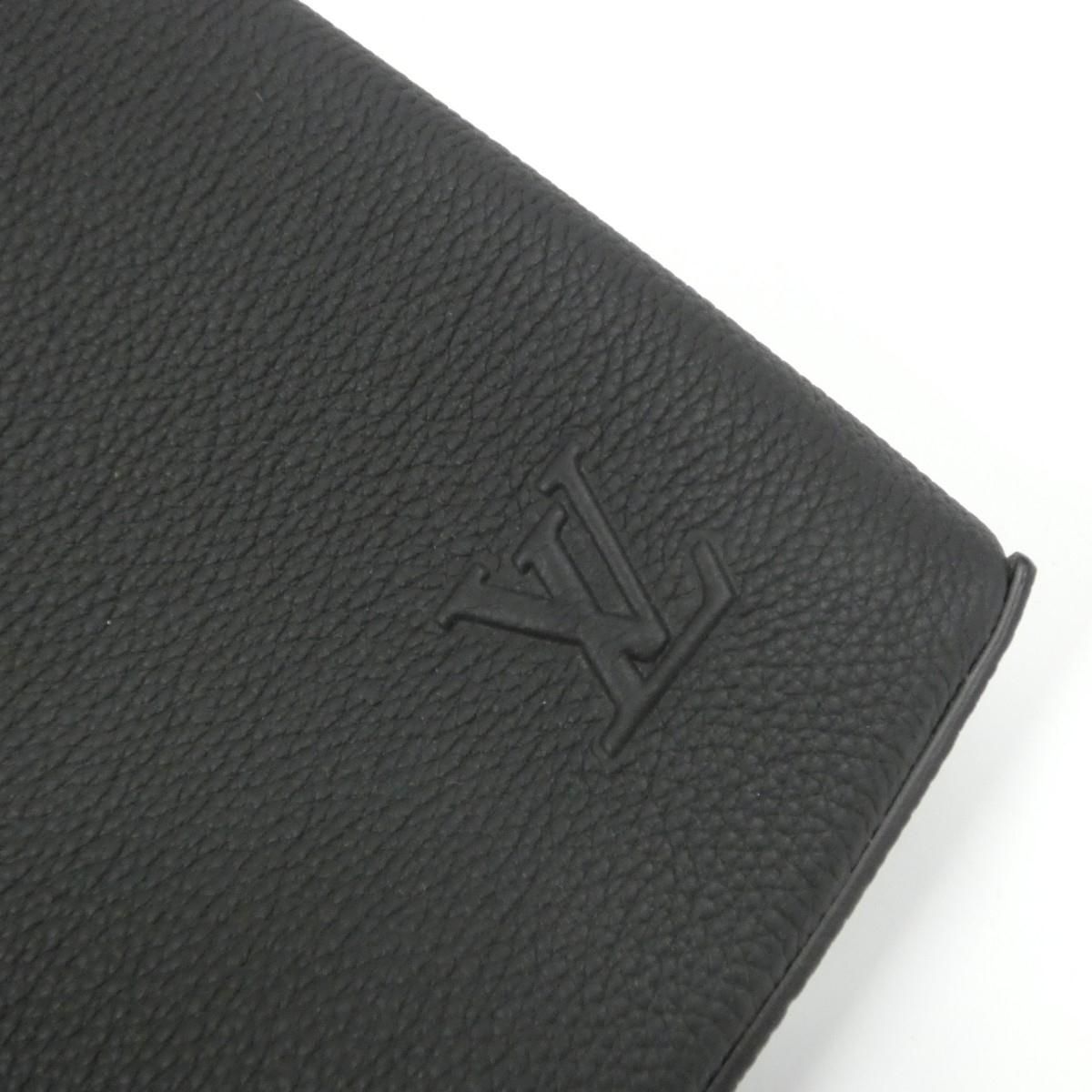 Louis Vuitton LV Aerogram Takeoff Pouch — view 4