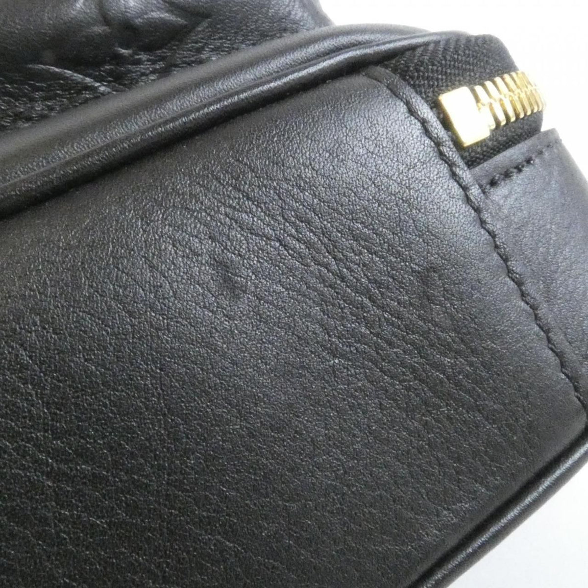 Louis Vuitton Utility Crossbody Shoulder Bag — view 3