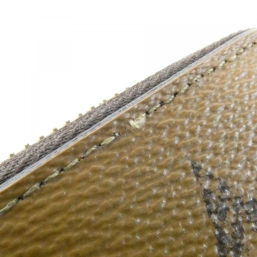 Louis Vuitton Monogram Giant Zippy Wallet — view 6