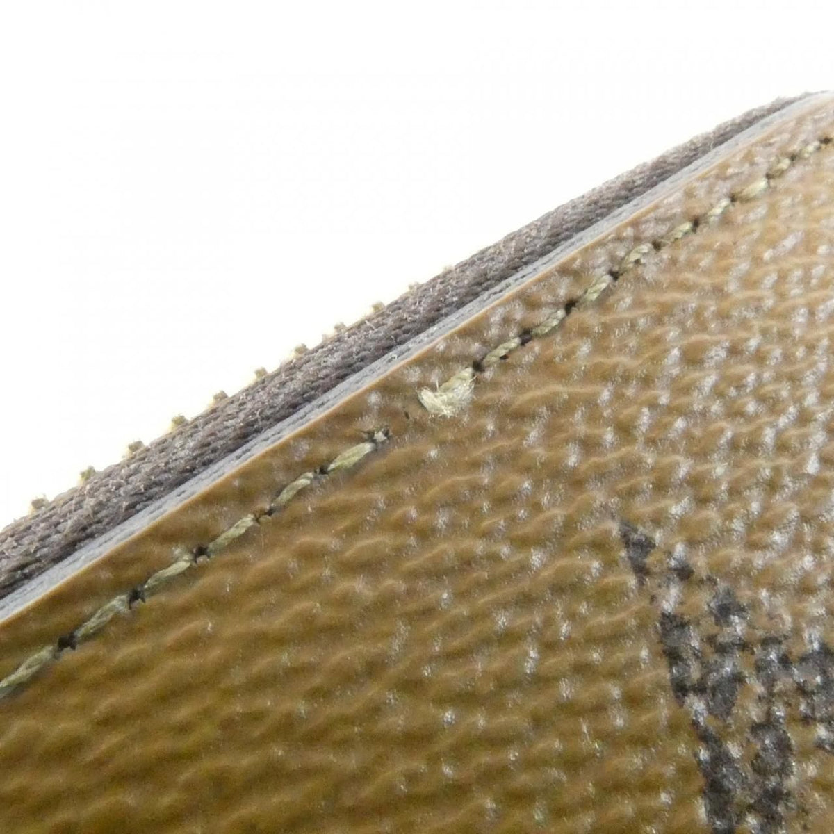 Louis Vuitton Monogram Giant Zippy Wallet — view 6