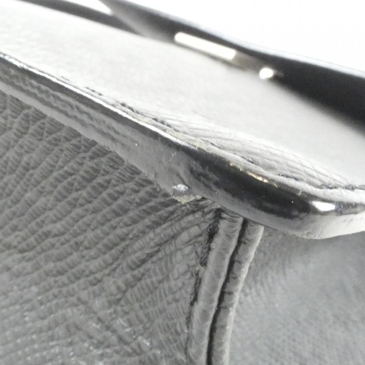 Louis Vuitton Taiga Pochette Kurgan Shoulder Bag — view 3