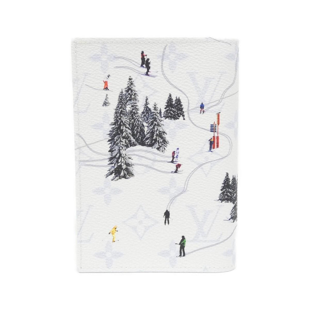 Louis Vuitton Monogram Couverture Passport Cover — view 2