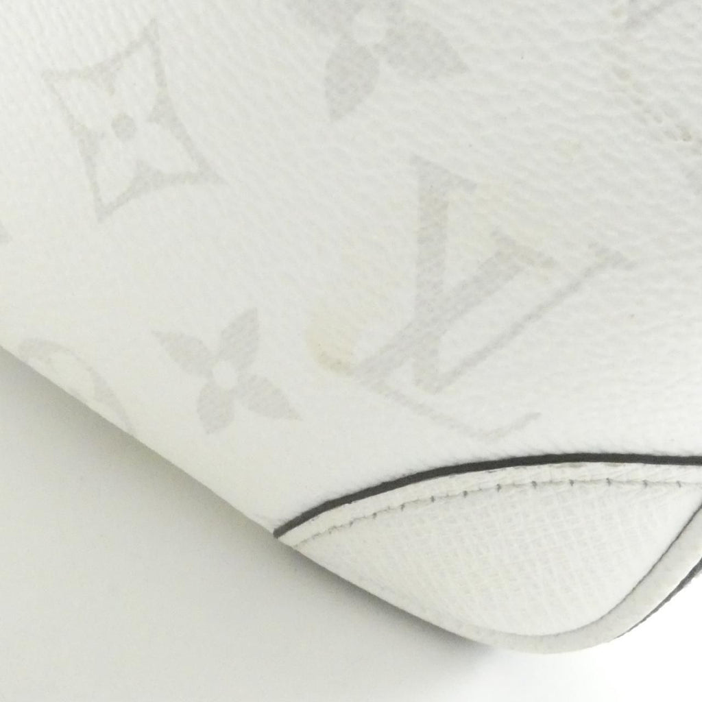 Louis Vuitton Taigarama Alpha Messenger Shoulder Bag — view 6