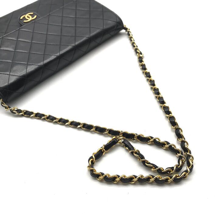 Chanel CC Logo Quilted Push Lock Lambskin Chain Shoulder Bag Black — view 7