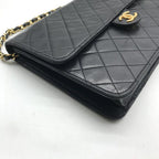 Chanel CC Logo Quilted Push Lock Lambskin Chain Shoulder Bag Black — view 5