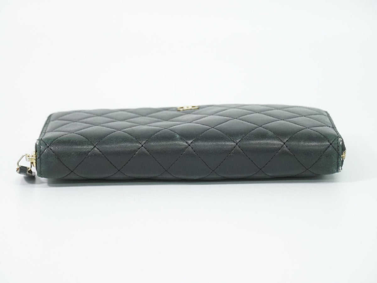 Chanel Quilted CC Logo Zip Around Wallet Lambskin Leather Black — view 3