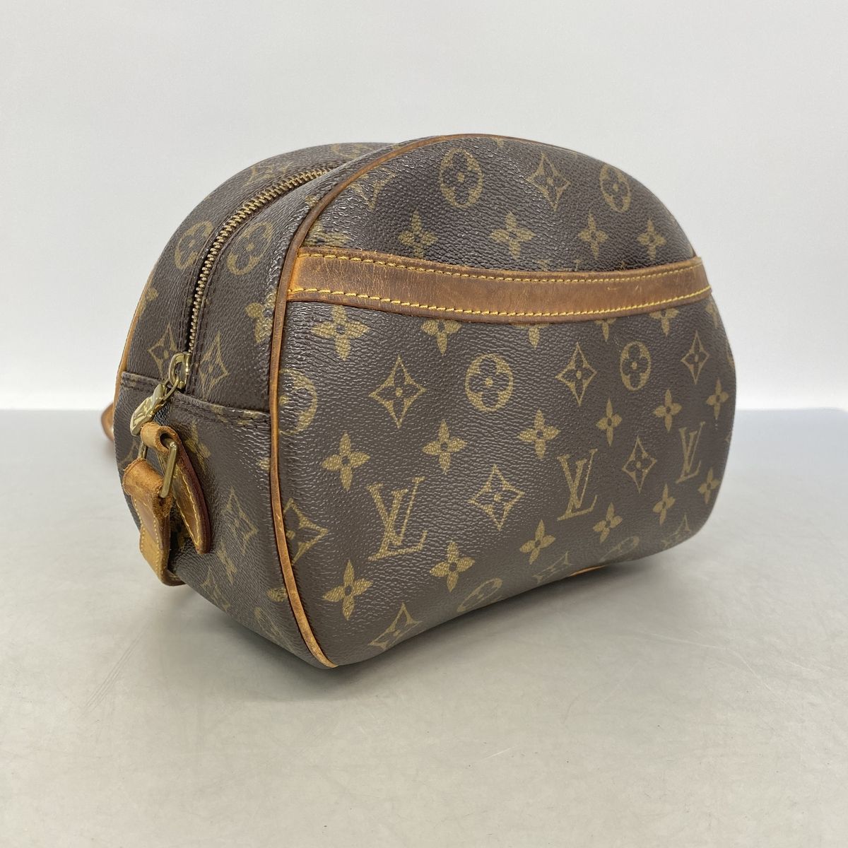 Louis Vuitton Shoulder Bag Monogram Blois Brown — view 2