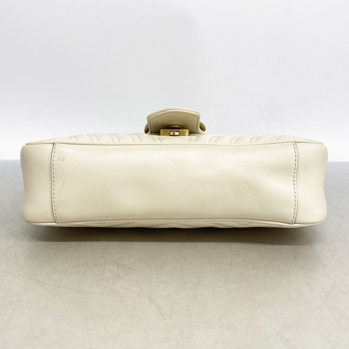 Gucci Shoulder Bag GG Marmont Leather Ivory Gold — view 3