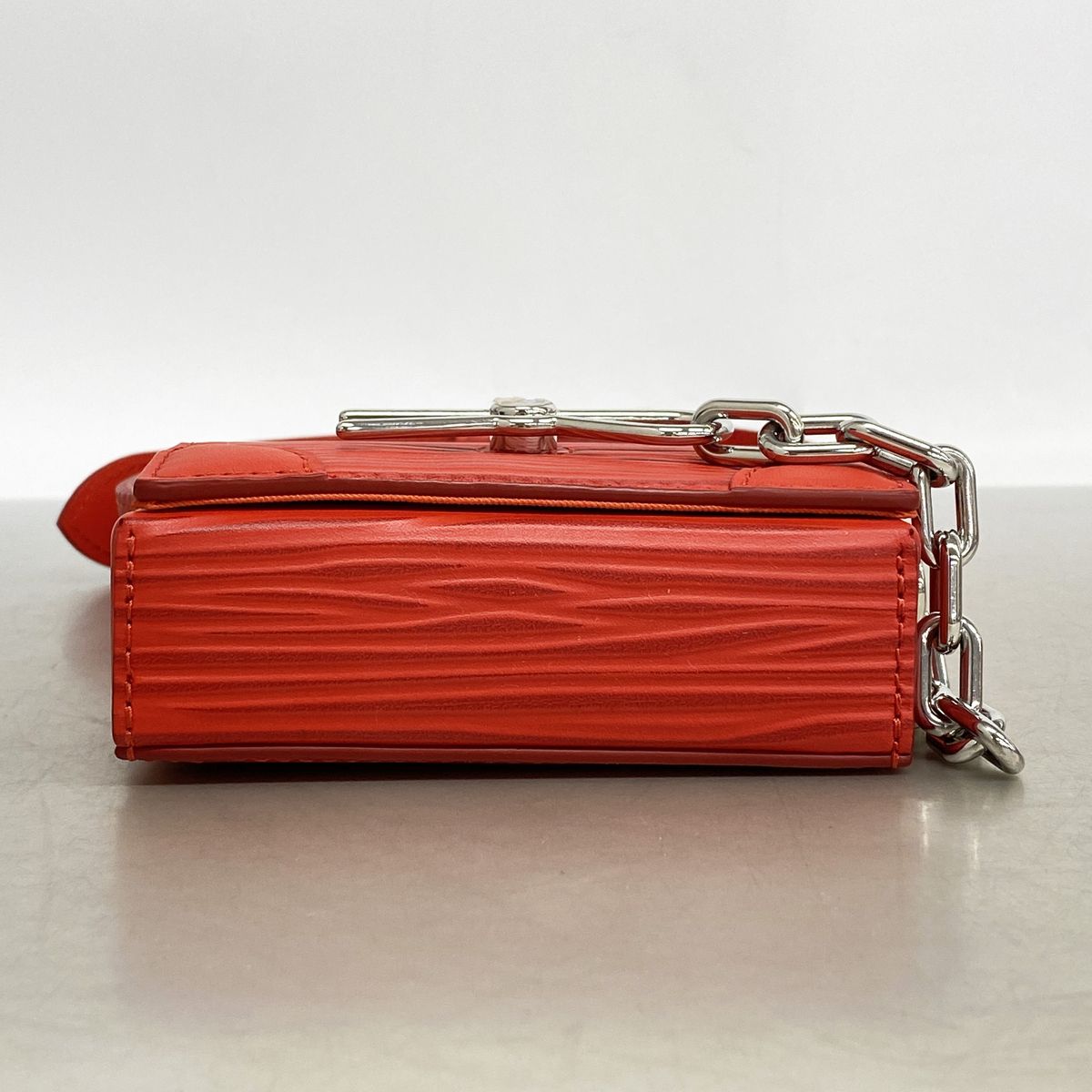 Louis Vuitton Shoulder Bag Epi XL Fall Microsteamer Red — view 3