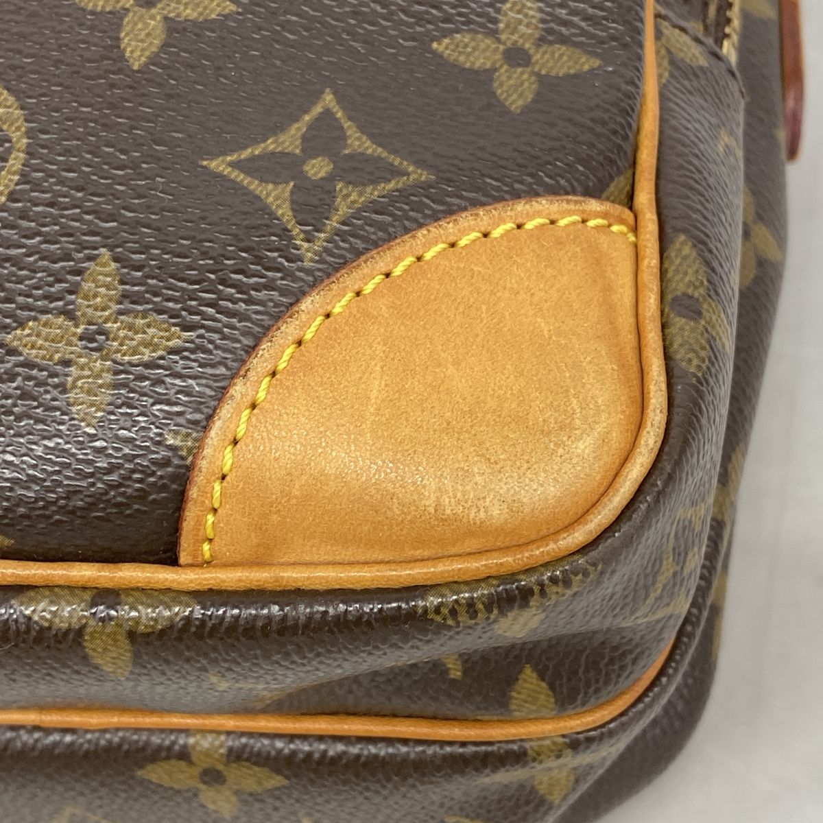 Louis Vuitton Shoulder Bag Monogram Amazone Brown — view 7