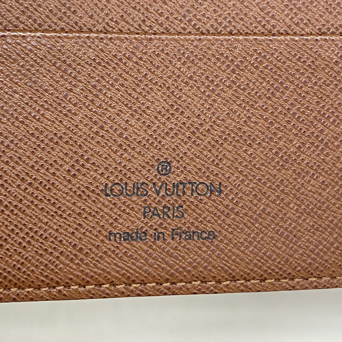 Louis Vuitton Passport Case Monogram Couverture Brown — view 4