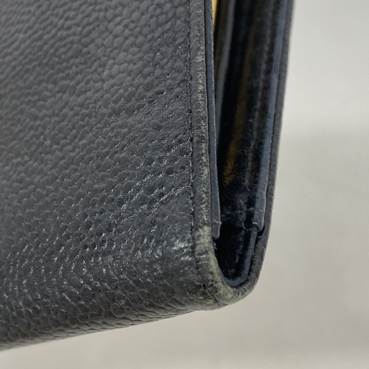 Chanel Wallet Caviar Leather Black Gold — view 6