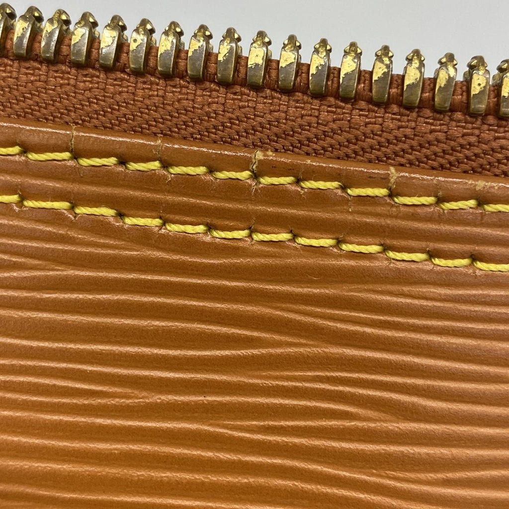 Louis Vuitton Boston Bag Epi Keepall 45 Cipango Gold — view 8