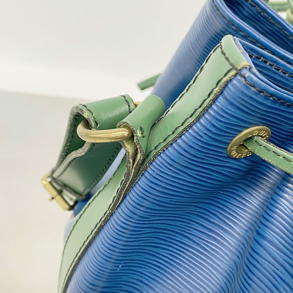 Louis Vuitton Shoulder Bag Epi Bicolor Noe Toledo Blue Borneo Green — view 8
