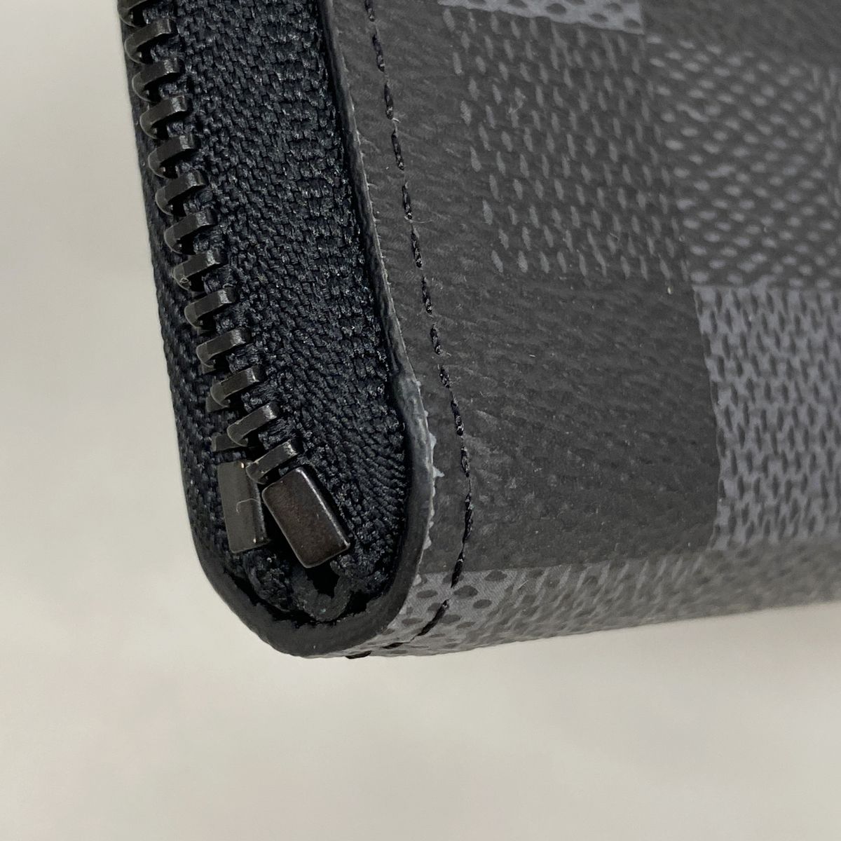 Louis Vuitton Wallet Damoflage Zippy Horizontal Black — view 5