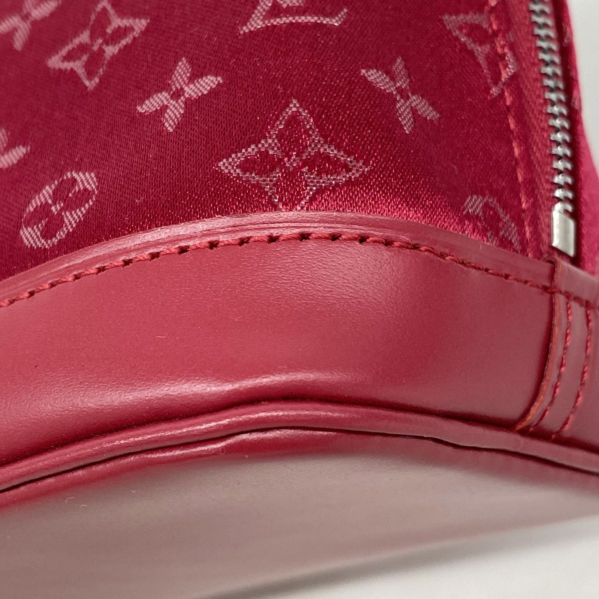 Louis Vuitton Handbag Monogram Satin Little Alma Rouge — view 6
