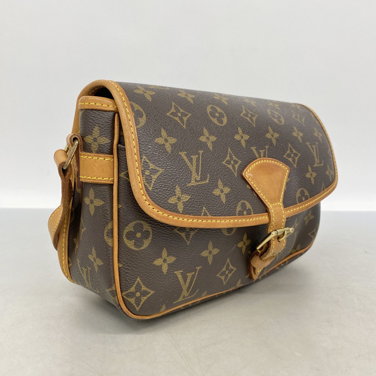 Louis Vuitton Shoulder Bag Monogram Solonge Brown — view 2