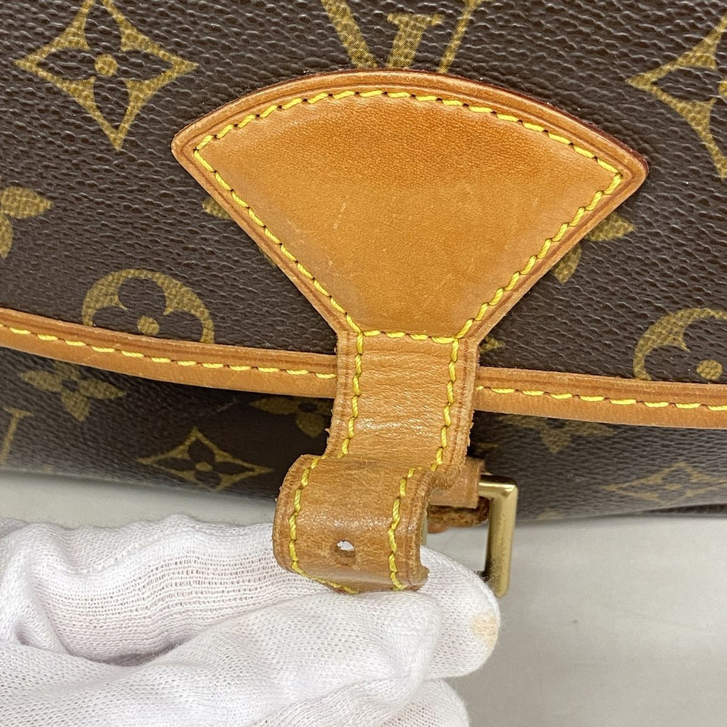 Louis Vuitton Shoulder Bag Monogram Solonge Brown — view 8