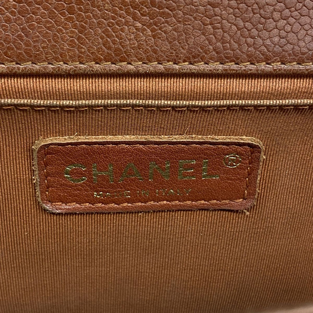 Chanel Shoulder Bag Boy Caviar Leather Brown Gold — view 5