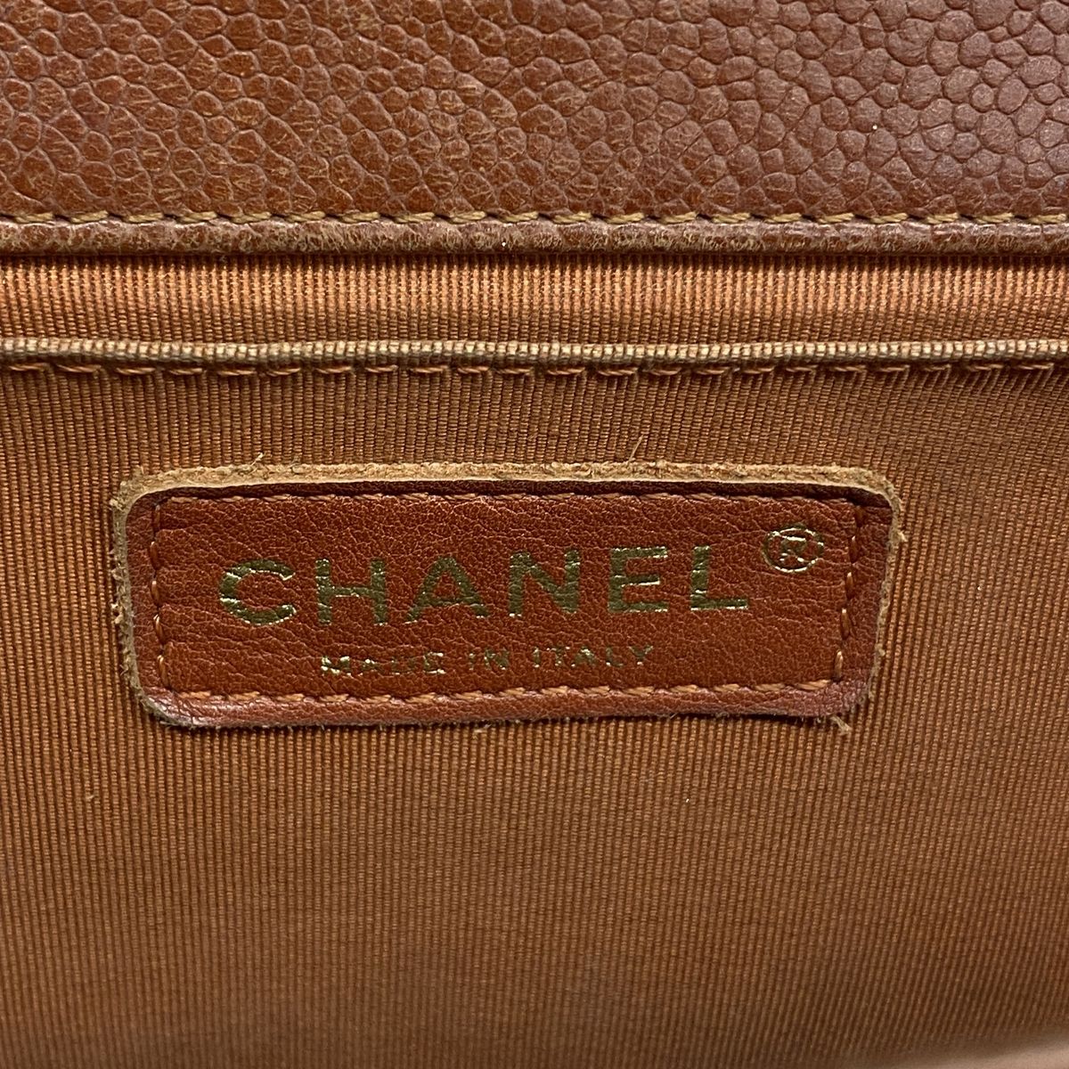 Chanel Shoulder Bag Boy Caviar Leather Brown Gold — view 5