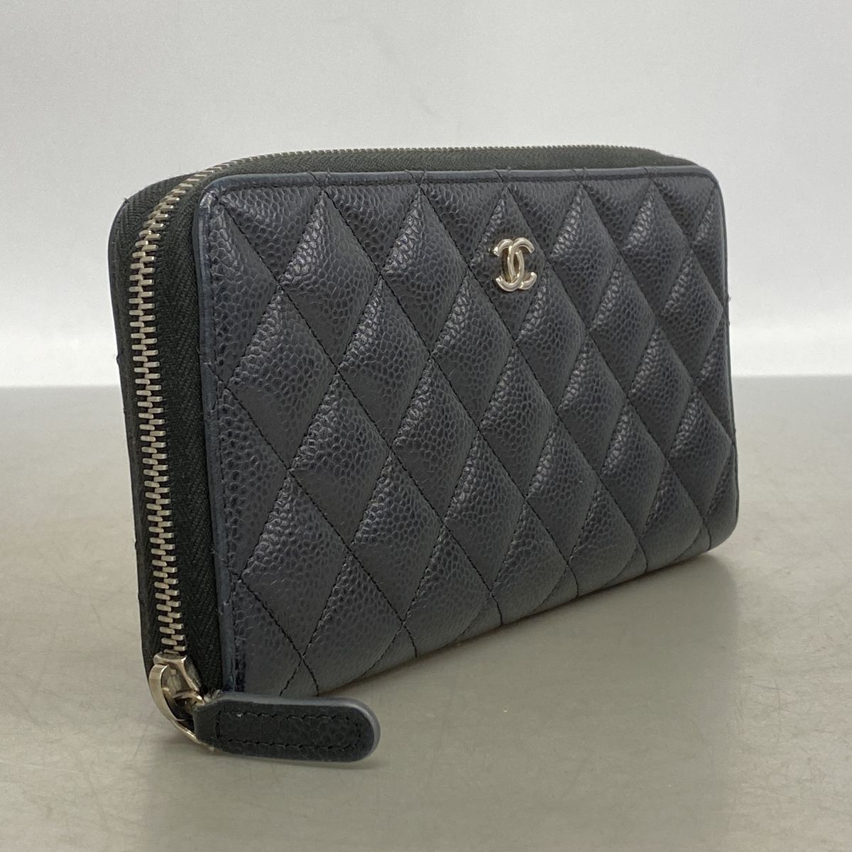 Chanel Wallet Quilted Caviar Leather Black Silver — view 2